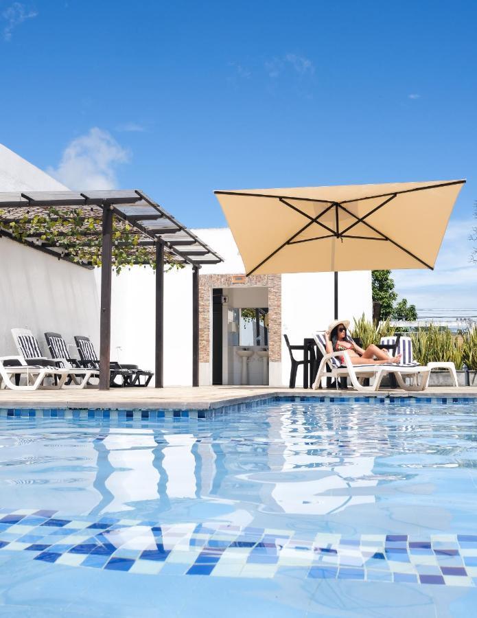 Hotel Bella Isa La Dorada Exteriör bild